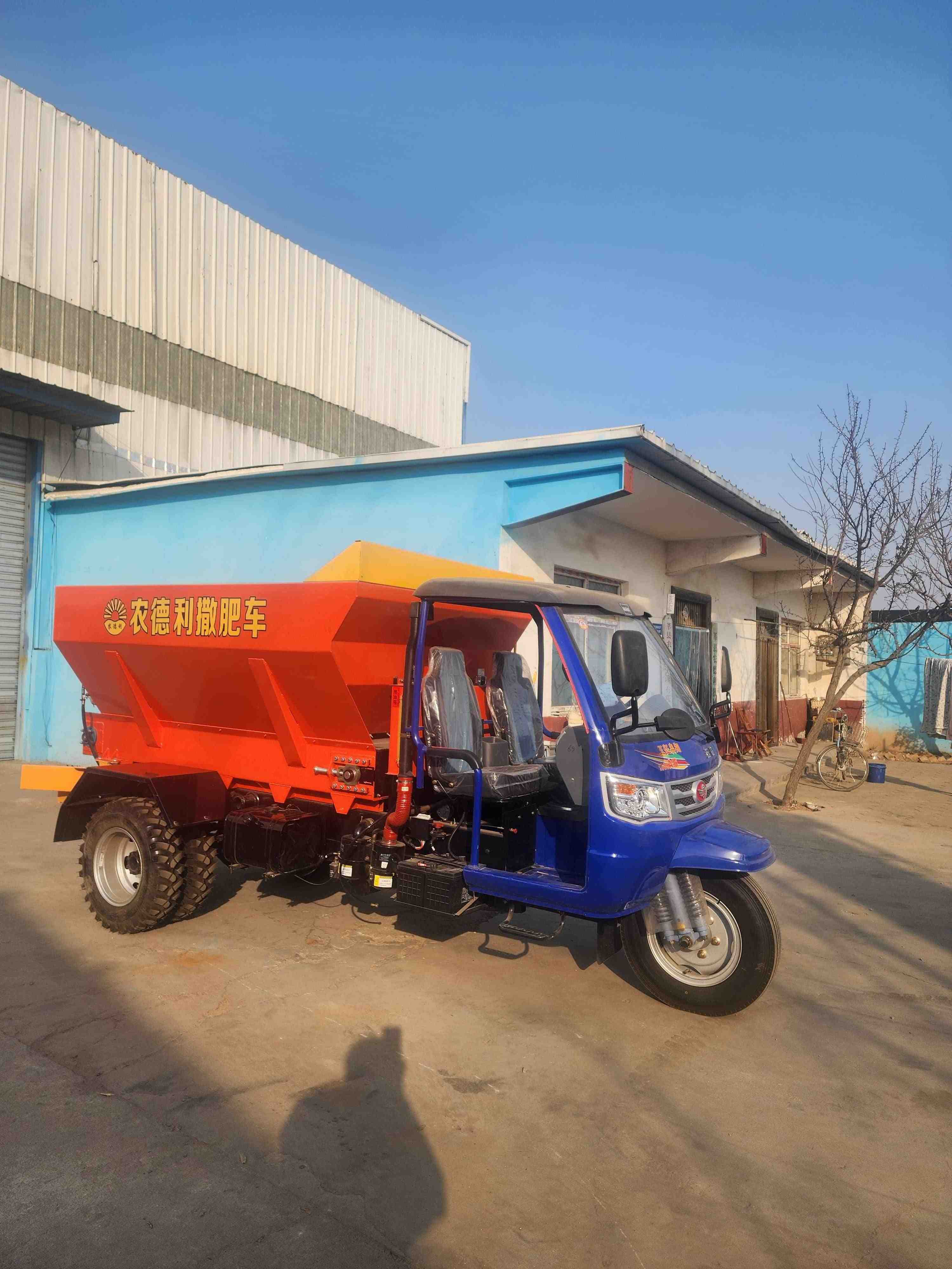 贵阳市撒肥车大型撒粪车 - 方案